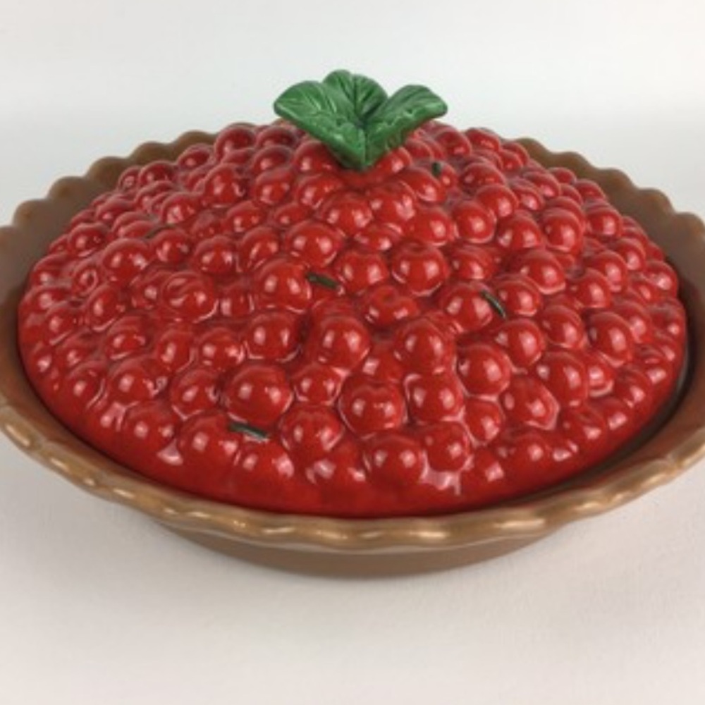 Vintage Treasure Craft Ceramic Red Apple Pie Dish Keeper